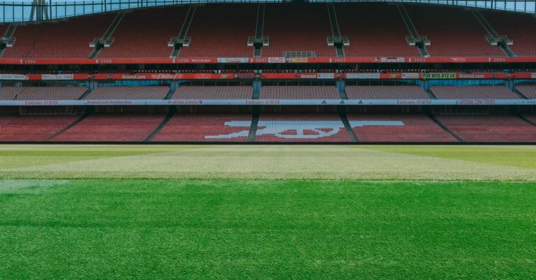 10 footballeurs emblématiques de Premier League des années 90