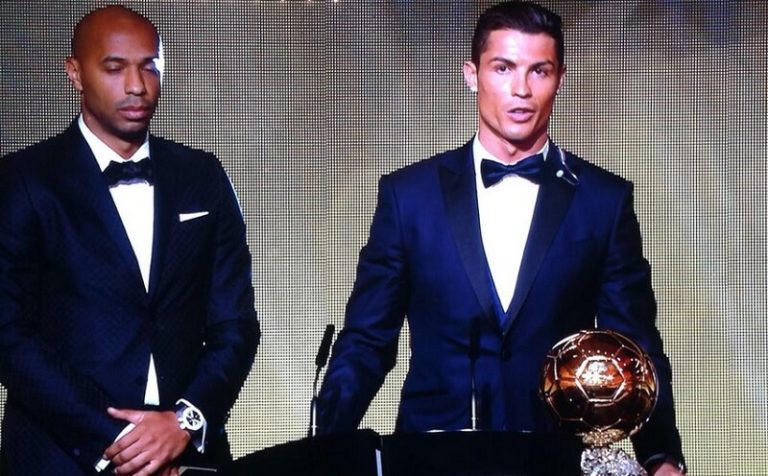 Cristiano Ronaldo reçoit son troisième Ballon d&rsquo;Or