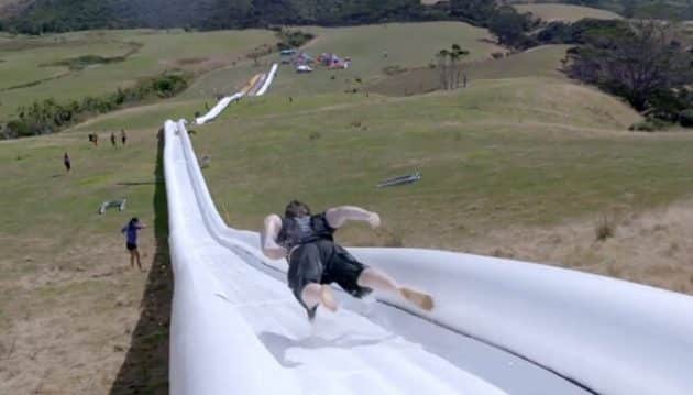 plus grand toboggan aquatique du monde, Auckland, Live More Awesome
