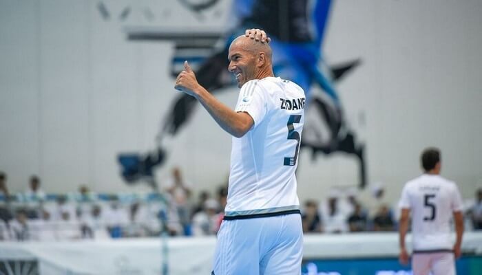 Vidéo: Zidane fait étalage de tout son talent au futsal