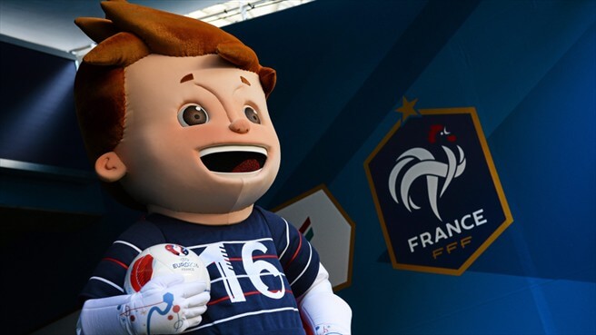 Super Victor, mascotte de l'Euro 2016