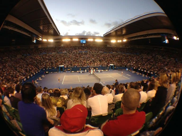 Open d’Australie : Roger Federer et Novak Djokovic se qualifient pour les huitièmes de finale
