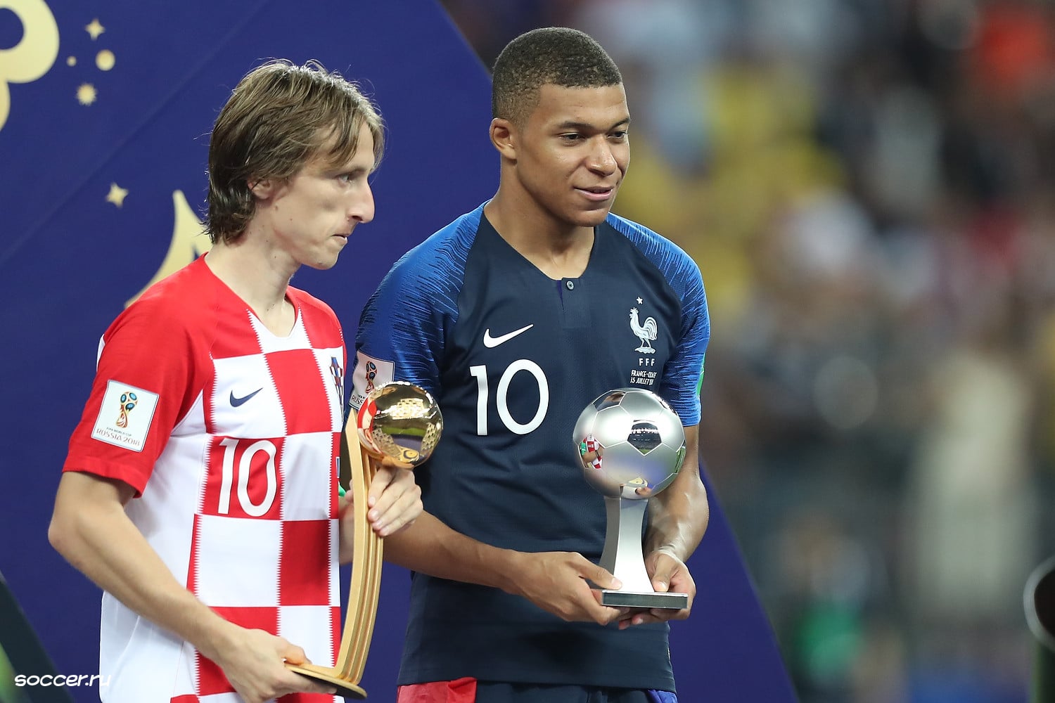 Kylian Mbappé en course pour le titre de meilleur joueur de l’année de la FIFA
