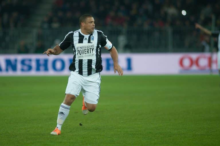 La star du foot brésilienne a été hospitalisée suite à une pneumonie