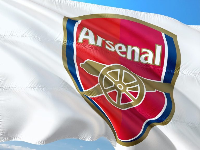 Un homme arrêté après le blocage du bus d’Arsenal avant le match du club contre Blackpool