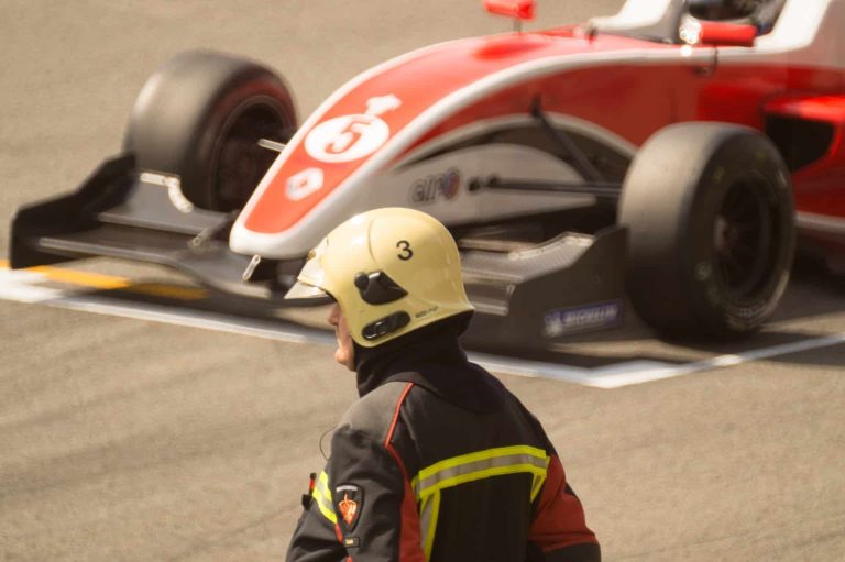 La vie trépidante des mécanos de Formule 1