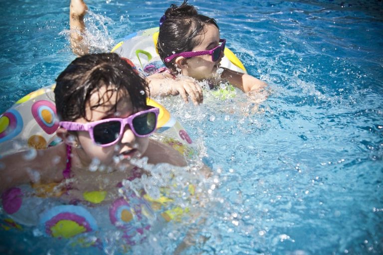 La natation, une activité que les enfants apprécient particulièrement