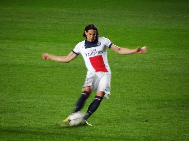 Neymar expulsé, Cavani marque son 200e but avec le PSG contre Bordeaux
