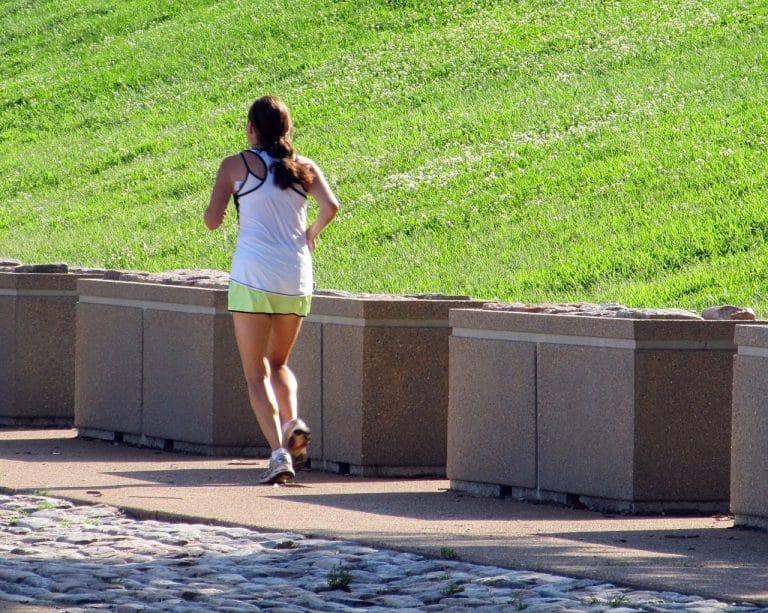 Le sport commence à revenir, mais quel est le risque de propagation du coronavirus ?