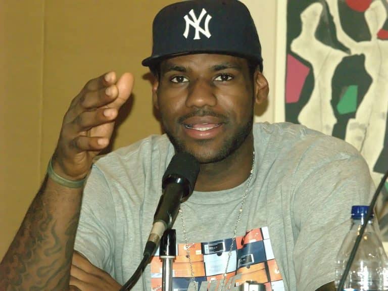 Lebron James porte la montre d’un champion