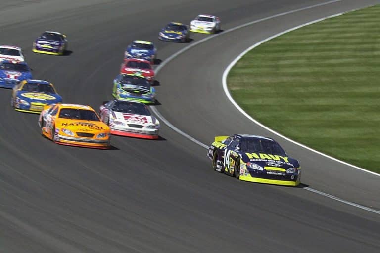 La participation de Michael Jordan améliorera-t-elle réellement les problèmes de course de NASCAR ?