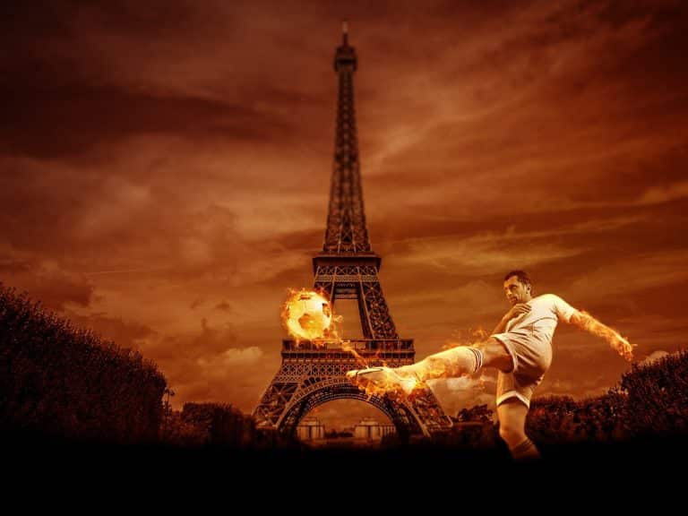 Le PSG cherche à intensifier les négociations avec Neymar et Mbappé