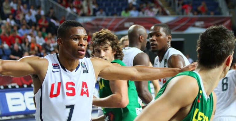 Russell Westbrook ouvre des collèges et des lycées à Los Angeles