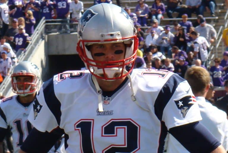 Tom Brady est-il maintenant le plus grand athlète de sport d’équipe de tous les temps ?