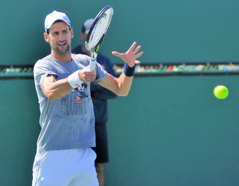 US Open : Novak Djokovic atteint le quatrième tour après une victoire contre Kei Nishikori