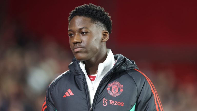 Kobbie Mainoo convoqué en équipe d&rsquo;Angleterre pour affronter le Brésil et la Belgique en matchs amicaux