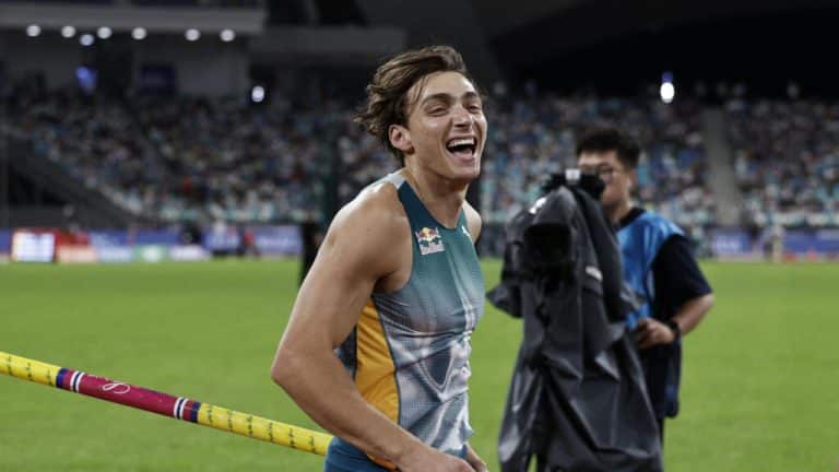Duplantis repousse encore les limites : nouveau record du monde au saut à la perche
