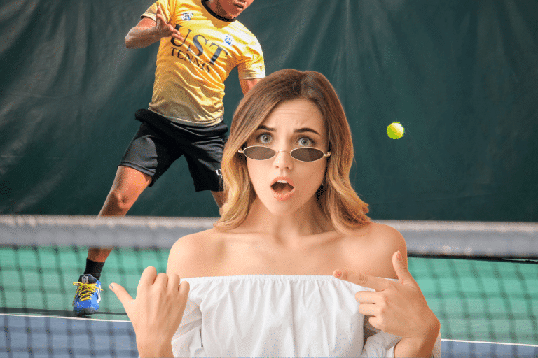 Voici la célébration insolente de Corentin Moutet à Roland-Garros qui fait réagir le champion Cédric Doumbè