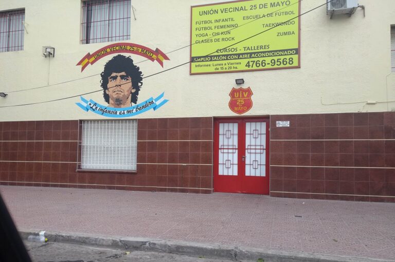 Mort de Diego Maradona, le parquet réclame entre 4 et 12 ans de prison pour six soignants